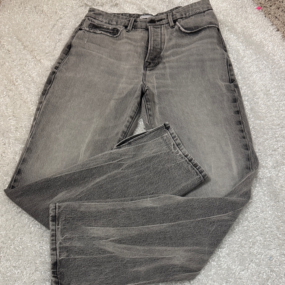 Good American Women’s Straight Leg Jeans in Washed Gray